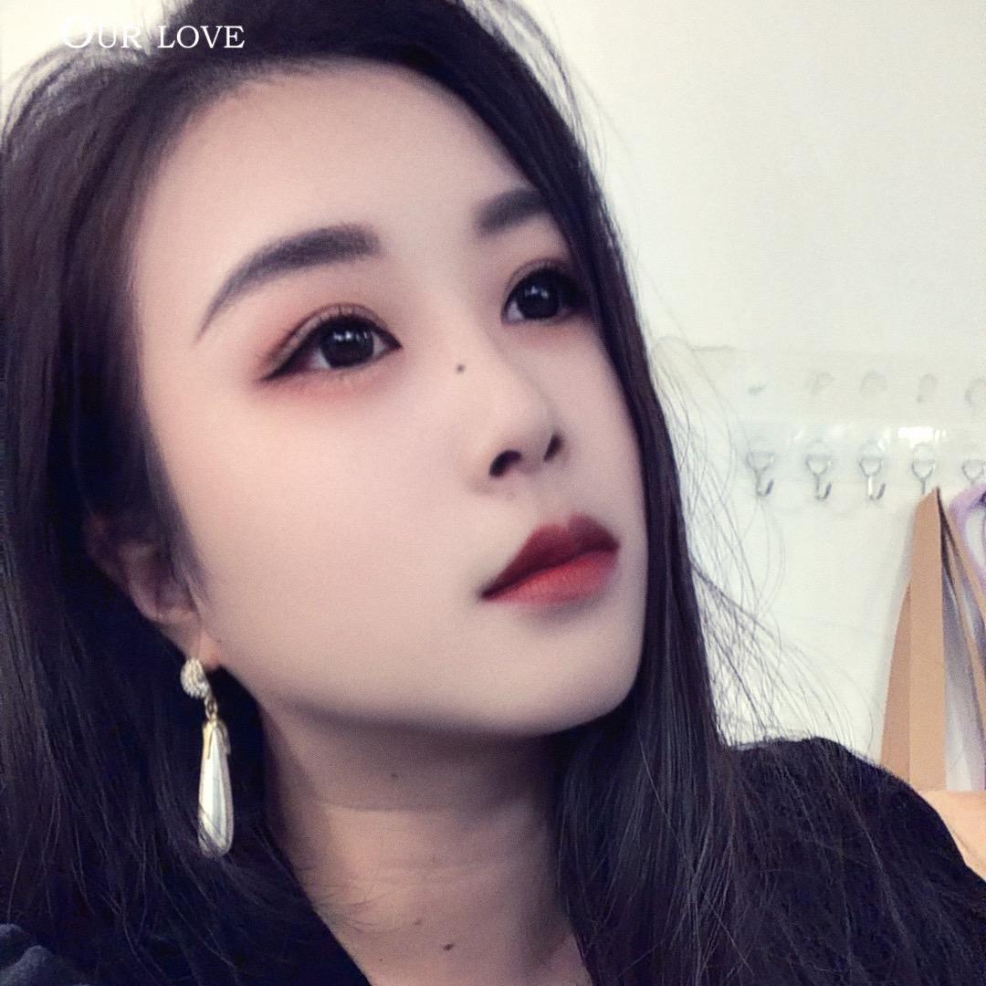 遗忘在角落的女人