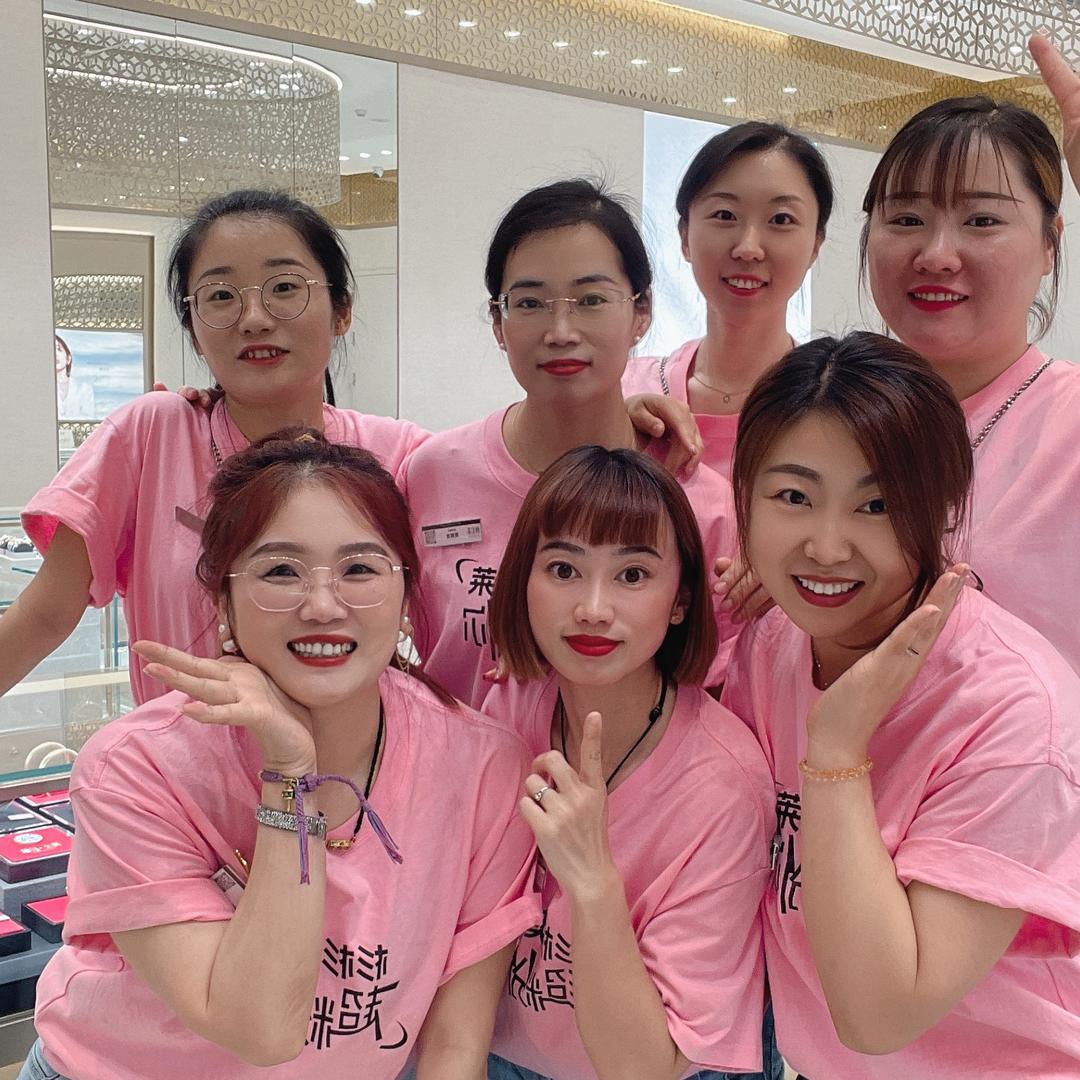 潮宏基天津杉杉奥莱店