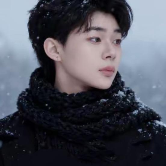 大魔王-紫苹果亲子儿童发屋(万达店)