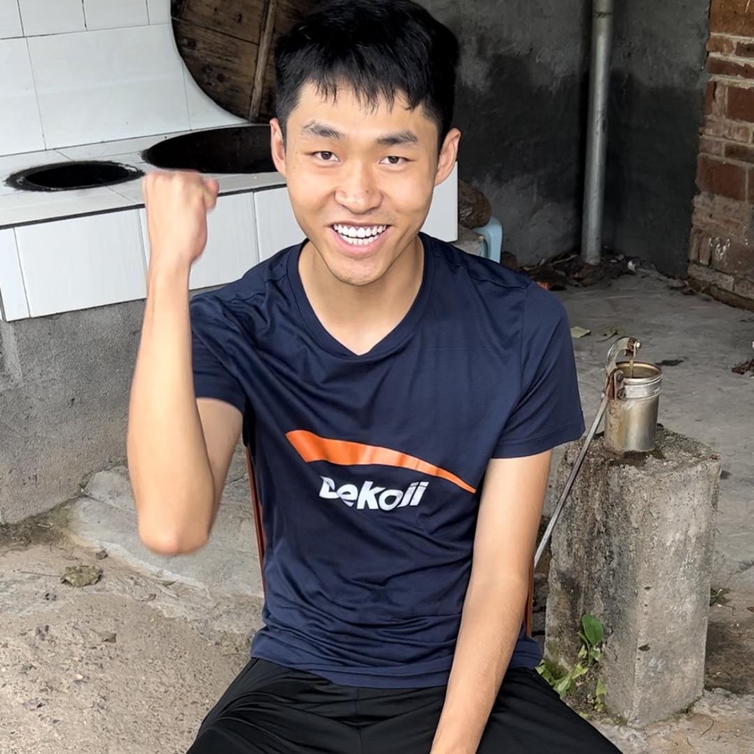 农村小范励志百货优选