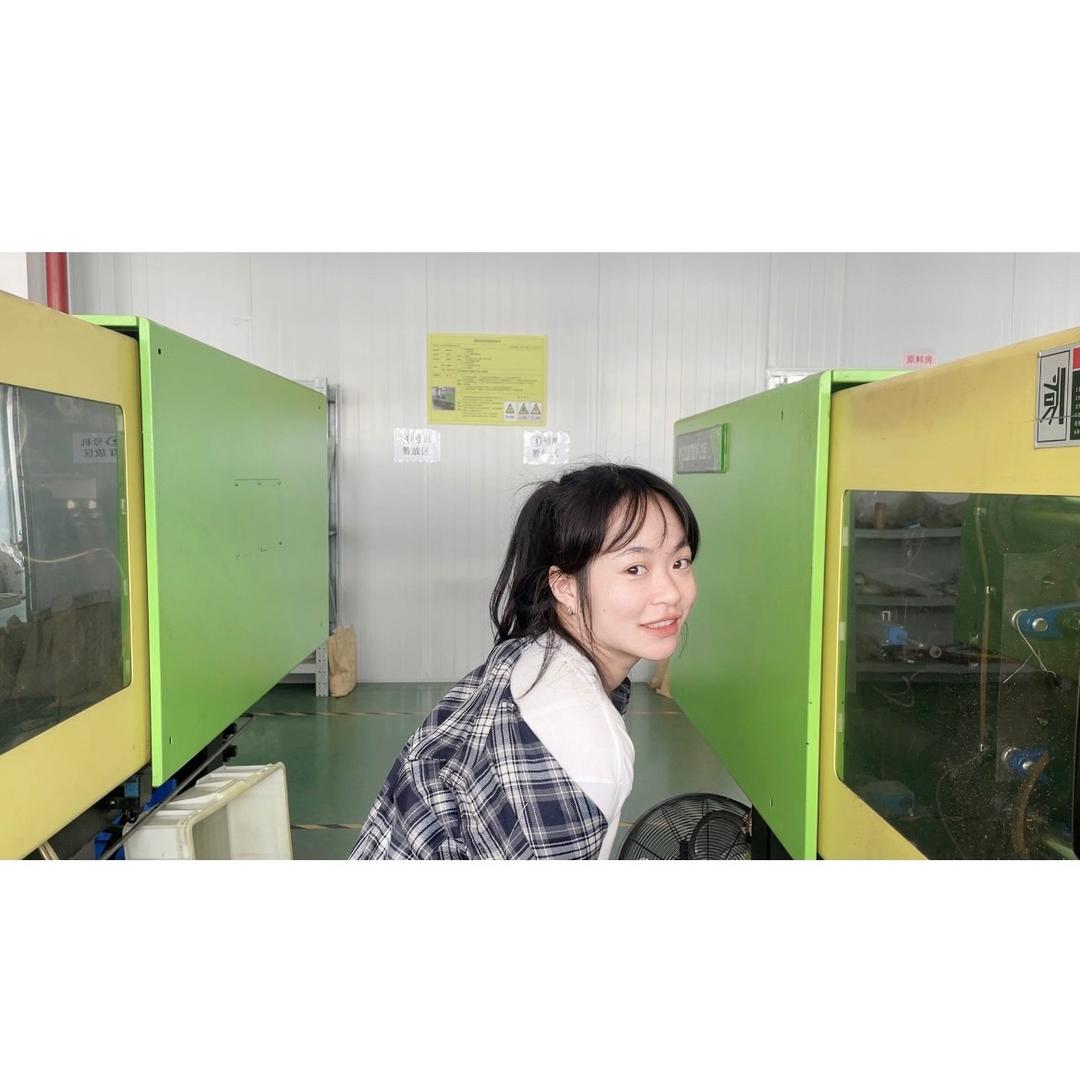 @L📷冯了 （摆摊日记）