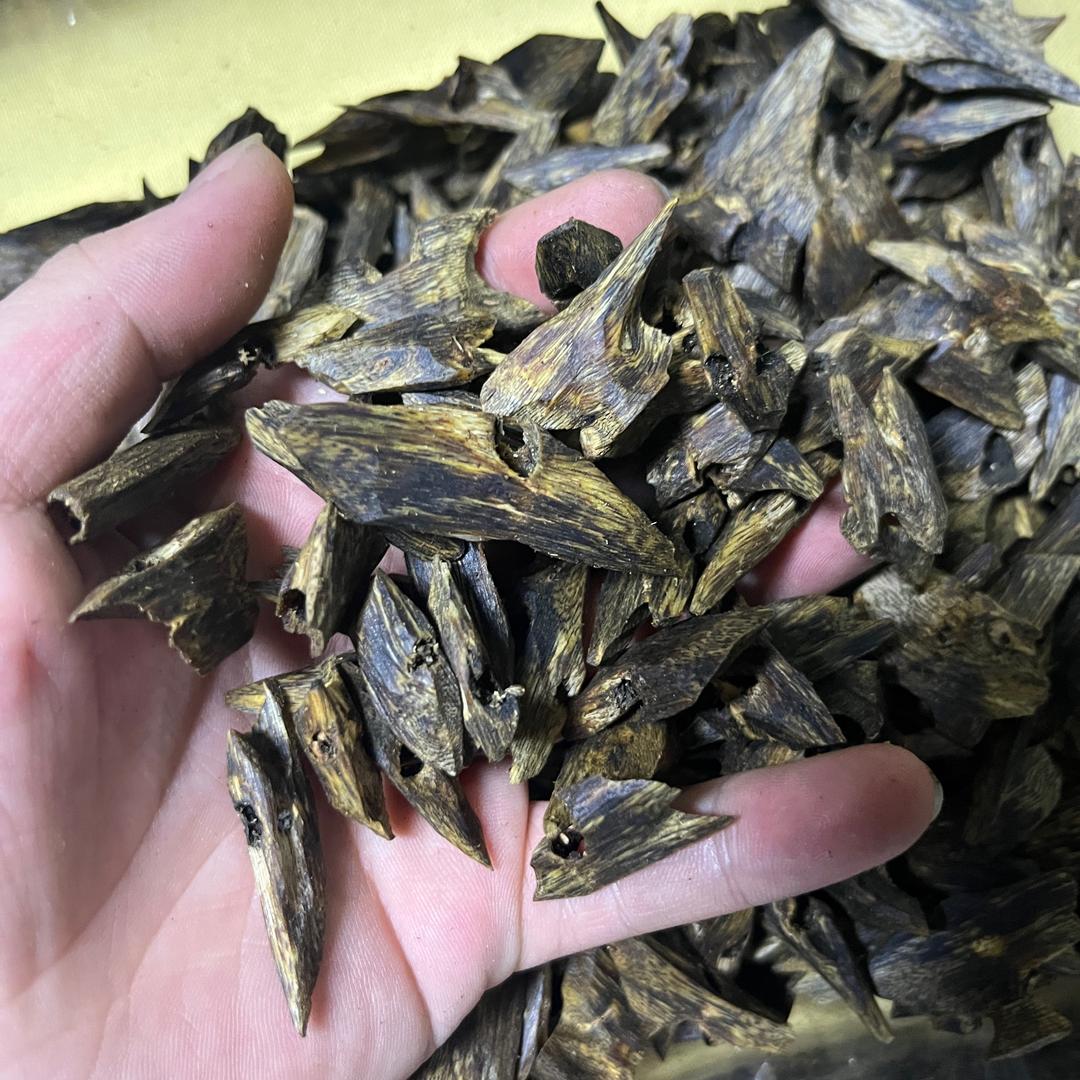 奇楠沉香阿姑杂货店