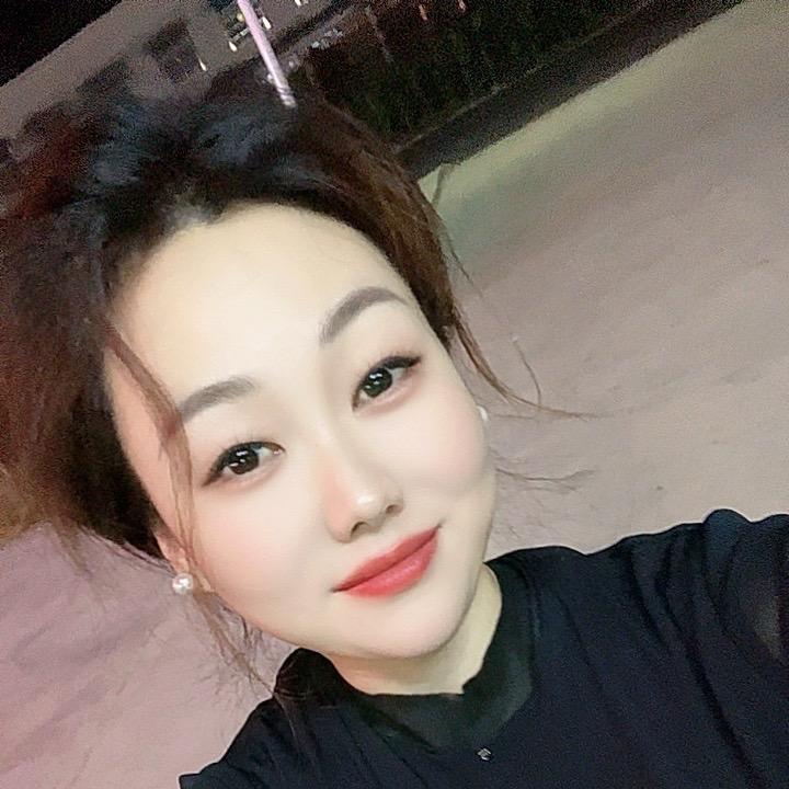 小胡爱喝酒🥂
