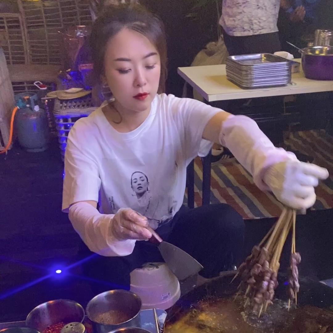 内江烈火牛肉駱駱