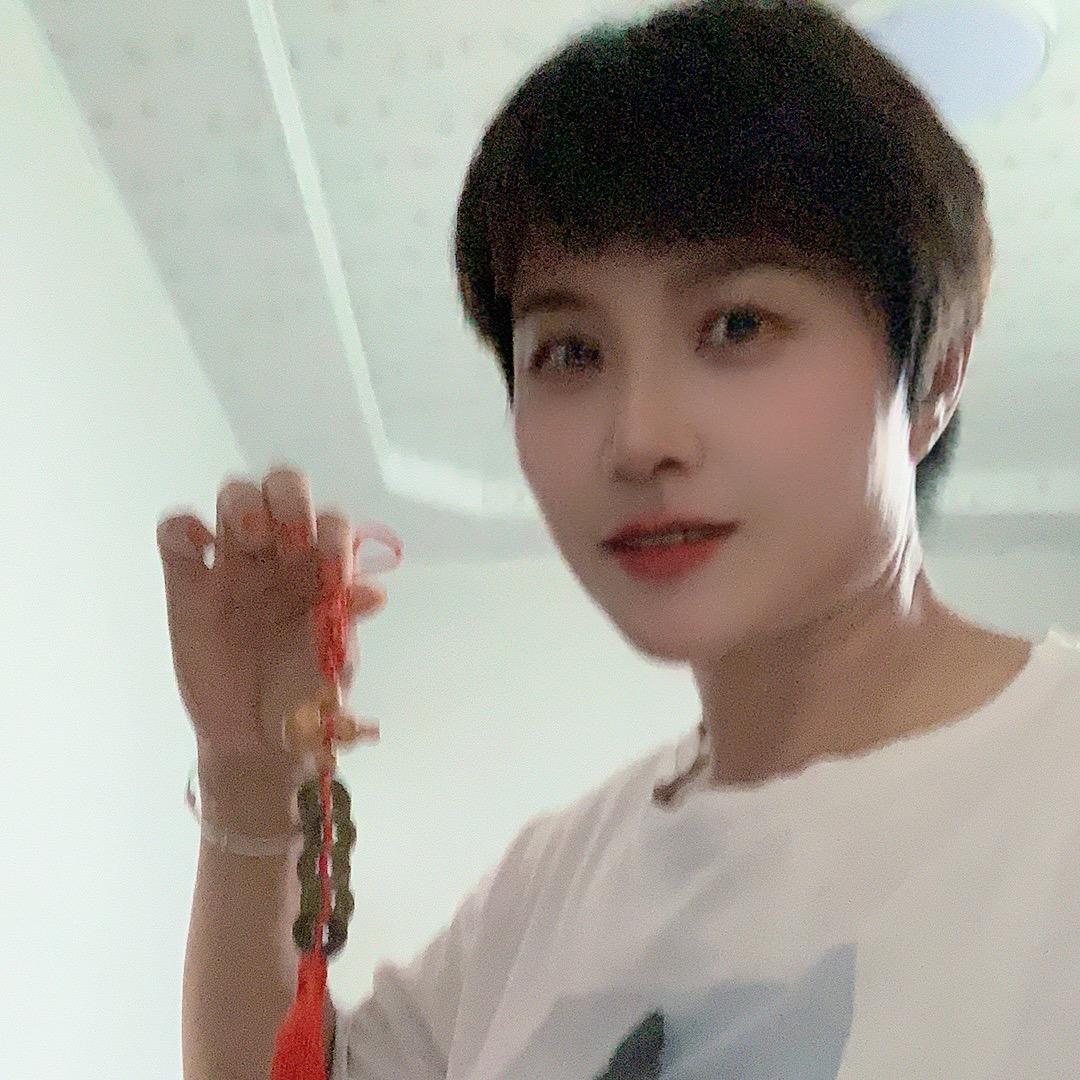 半夏微凉🙏🙏🙏
