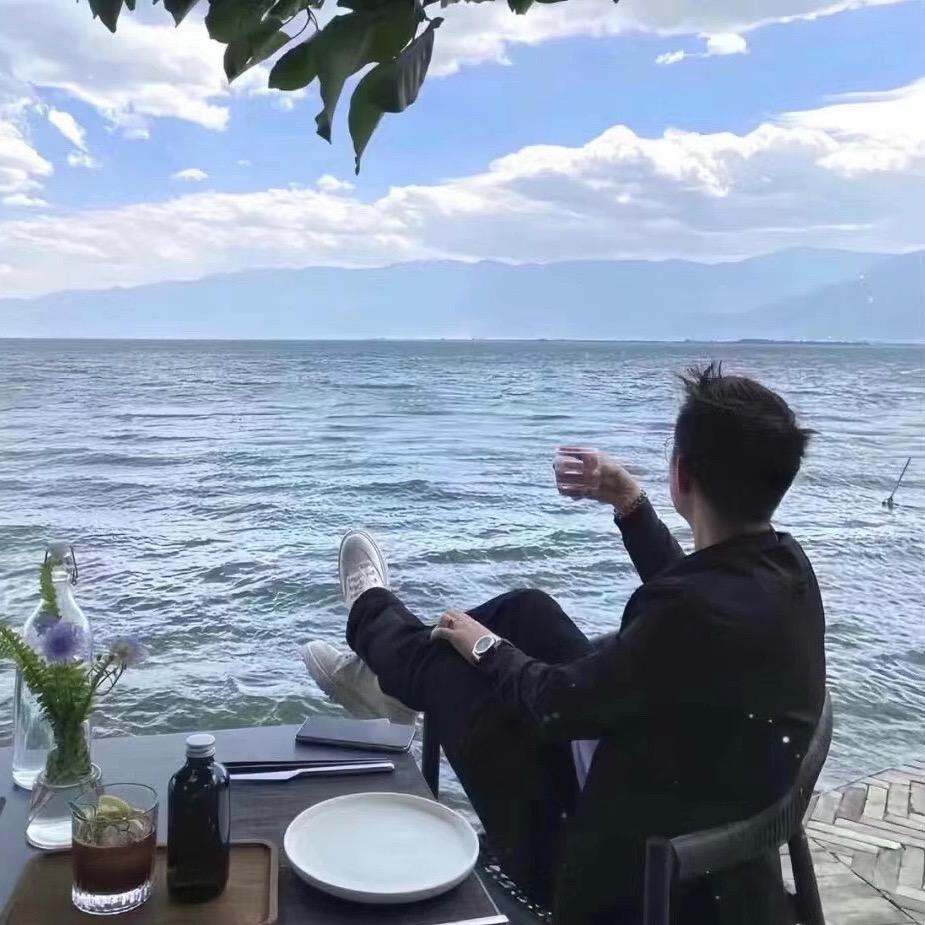 局外人  🎧