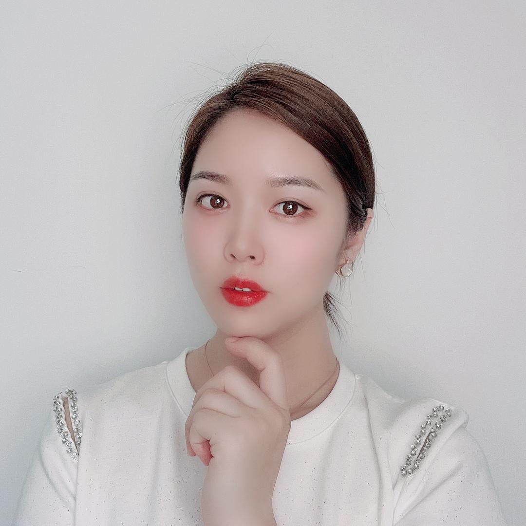 莉莉美学护肤