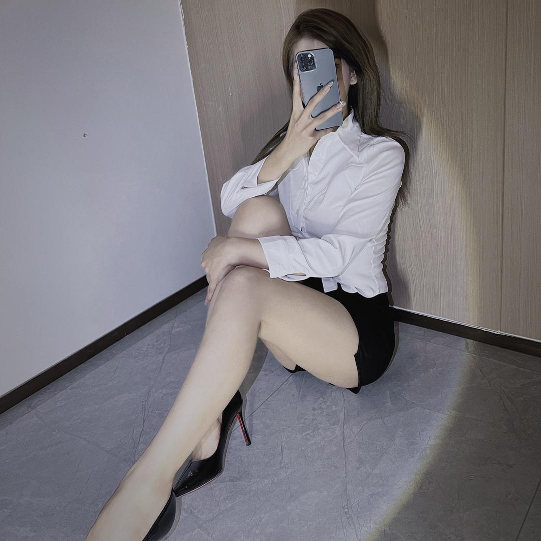 🐳小乖有点困（加油呐）