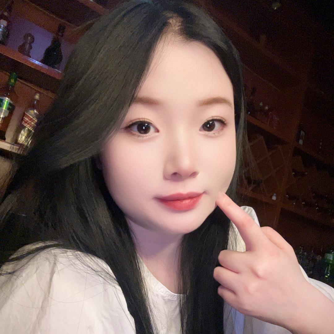 闹闹不爱吃饼😭