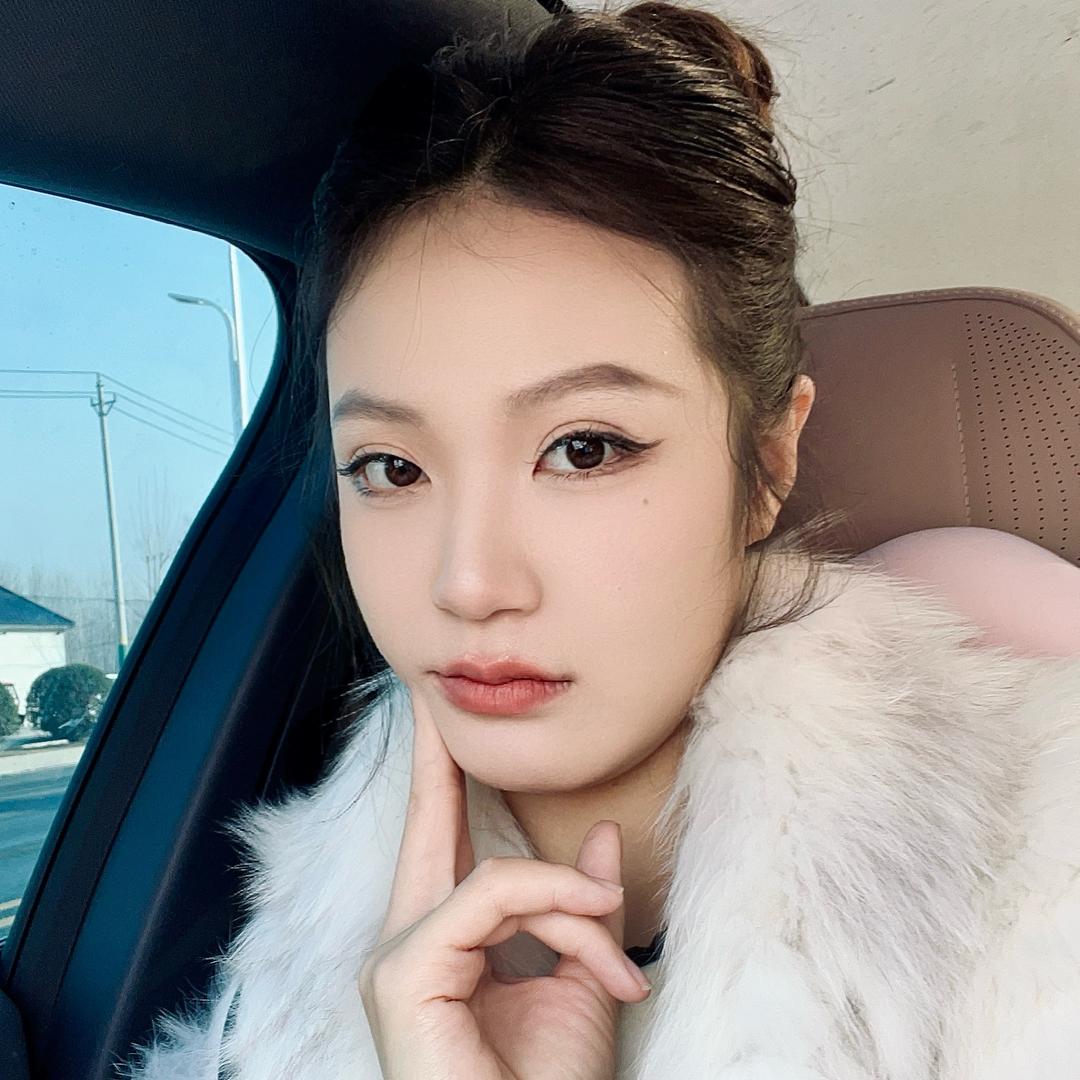 教跳舞的小朱老师