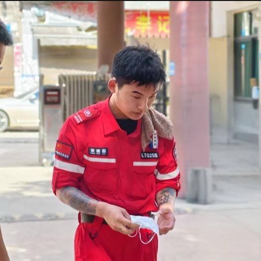 仍保持热爱（梁晓磊）🇨🇳
