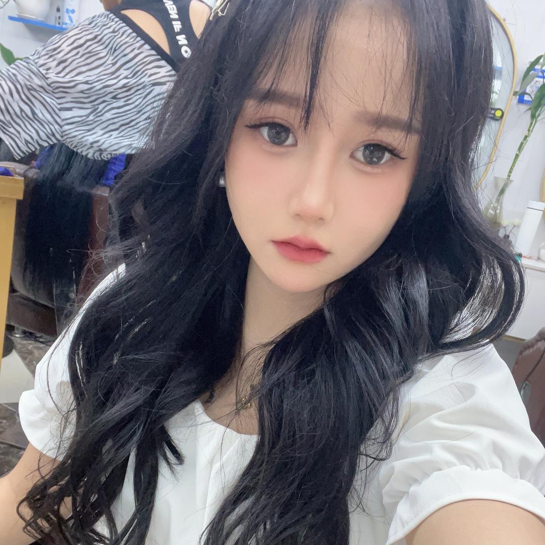 爱笑的黄乐乐🌸🏩