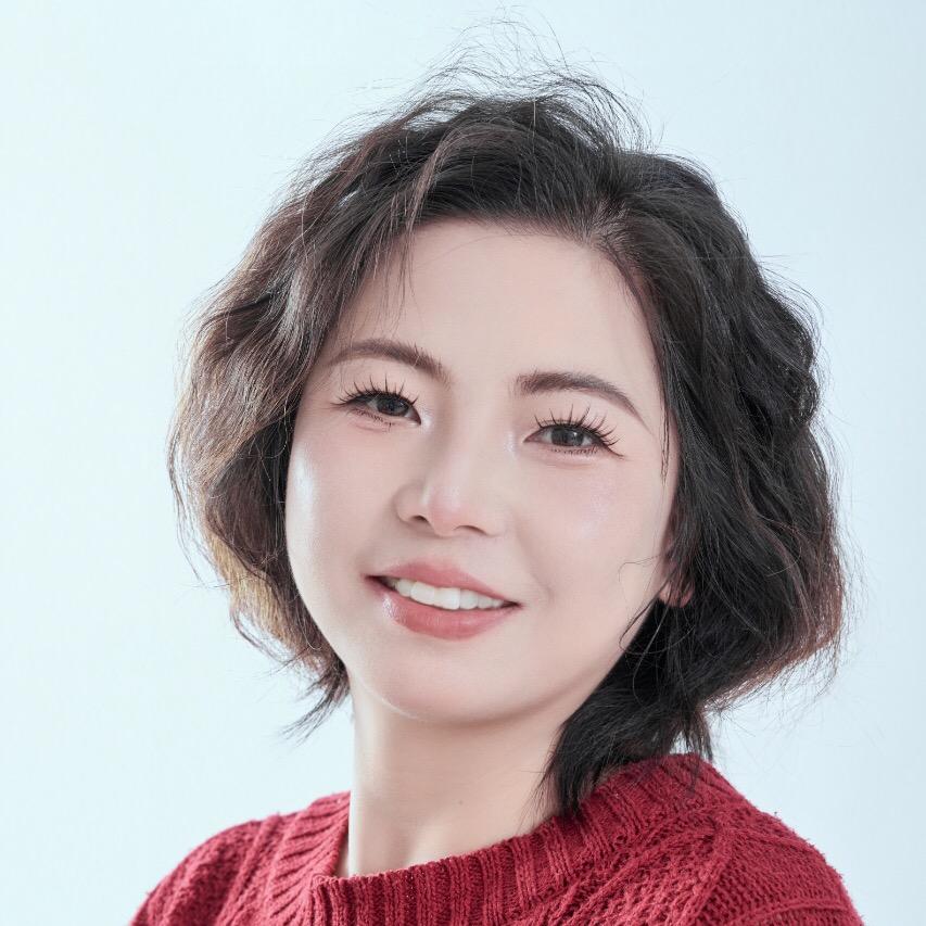 练*竹*辰头像