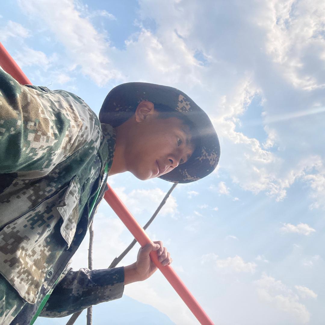 农村小伙热爱拍摄日常生活🥳