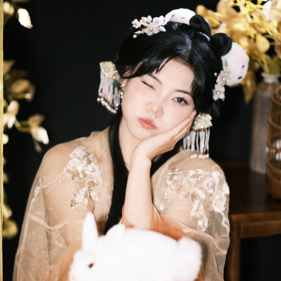 小雷老师👩🏻‍🌾