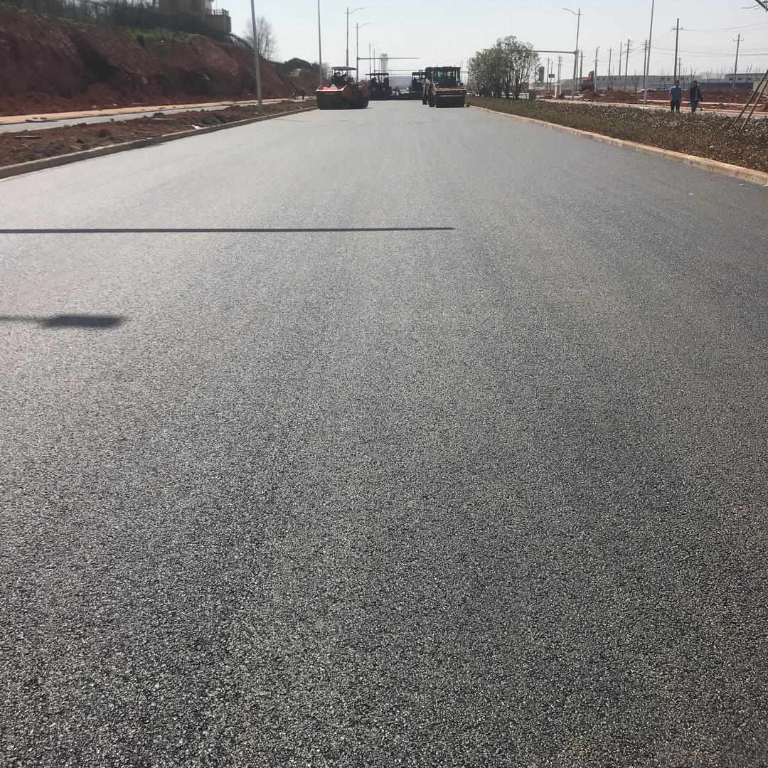 筑路人