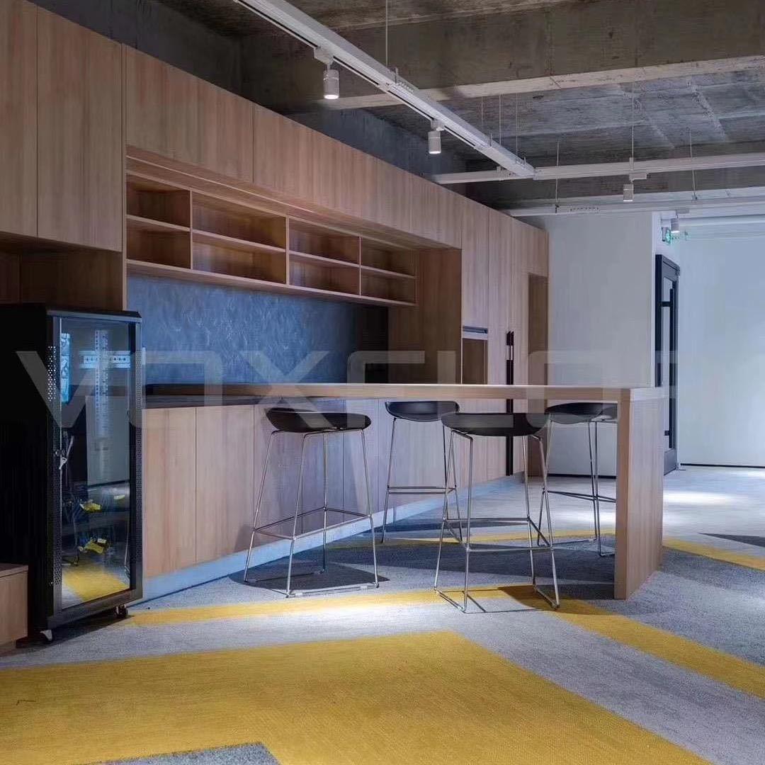 洛阳龙诚地毯 塑胶地板