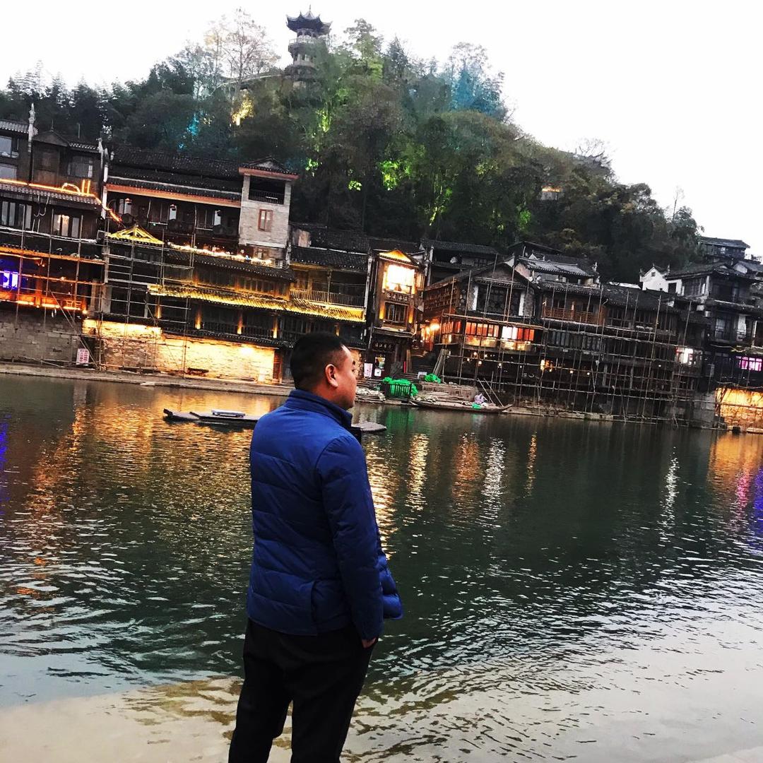 工程建哥（包工头）