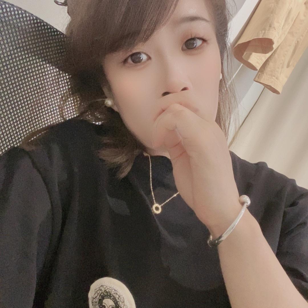 蜜女装精品店