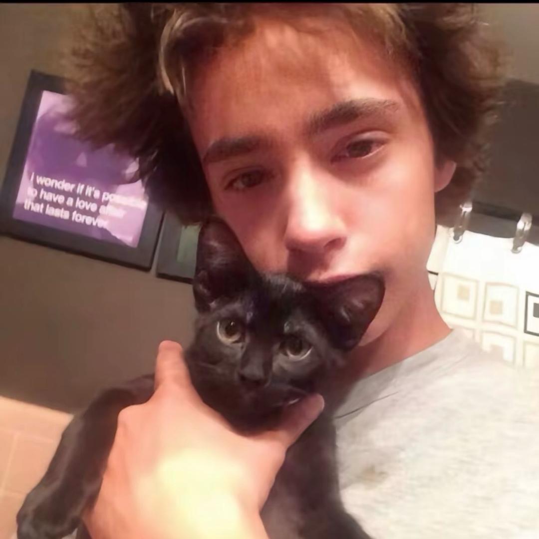 山东第一超绝霸道总裁低沉小学生粗犷气泡音