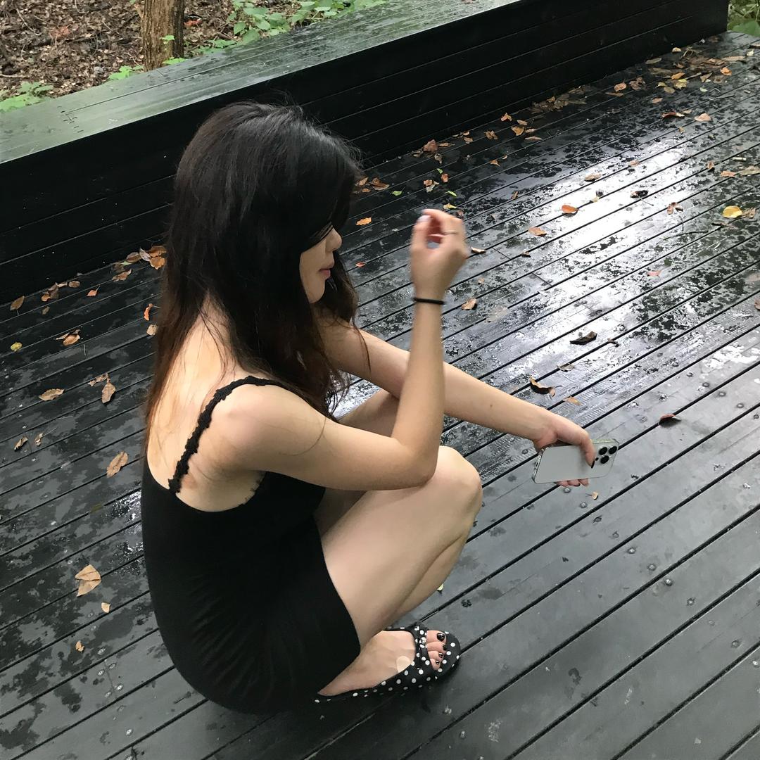 钟西西