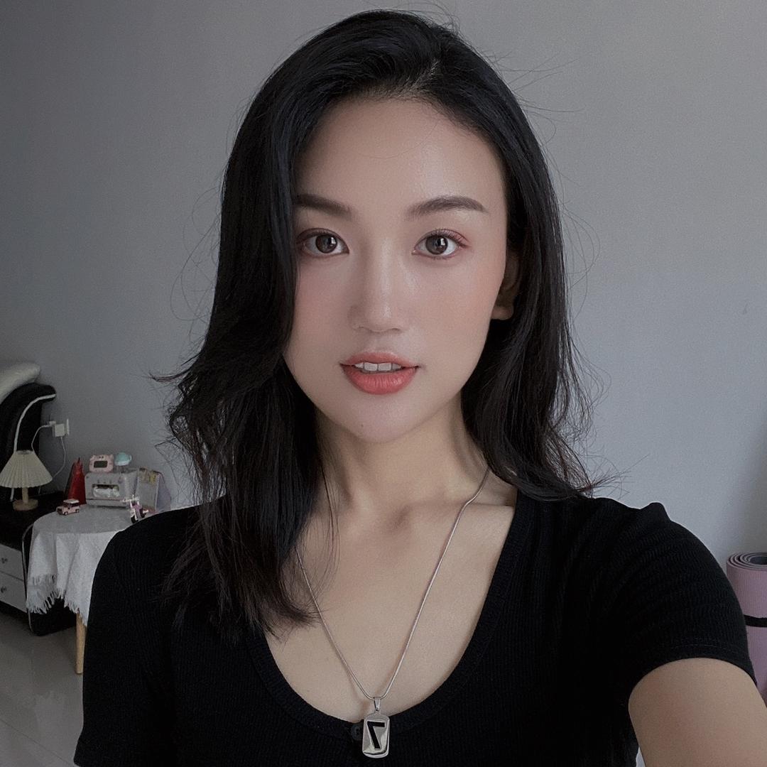 杨梓琪呀