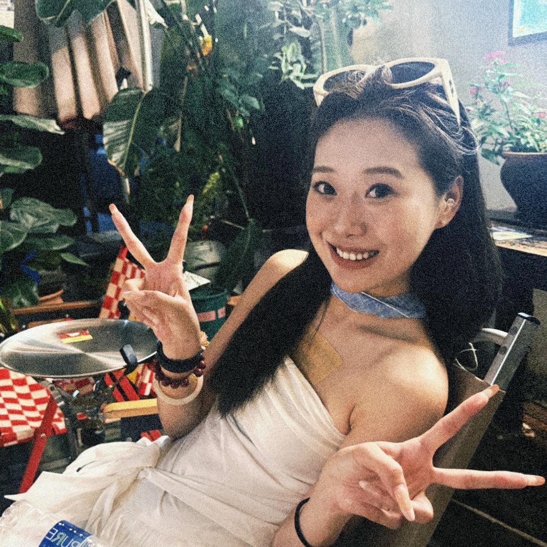 何雅涵_有所空间