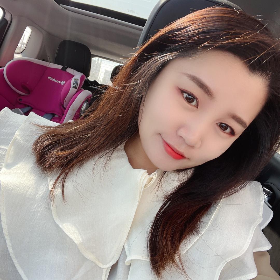 小雪老师呀