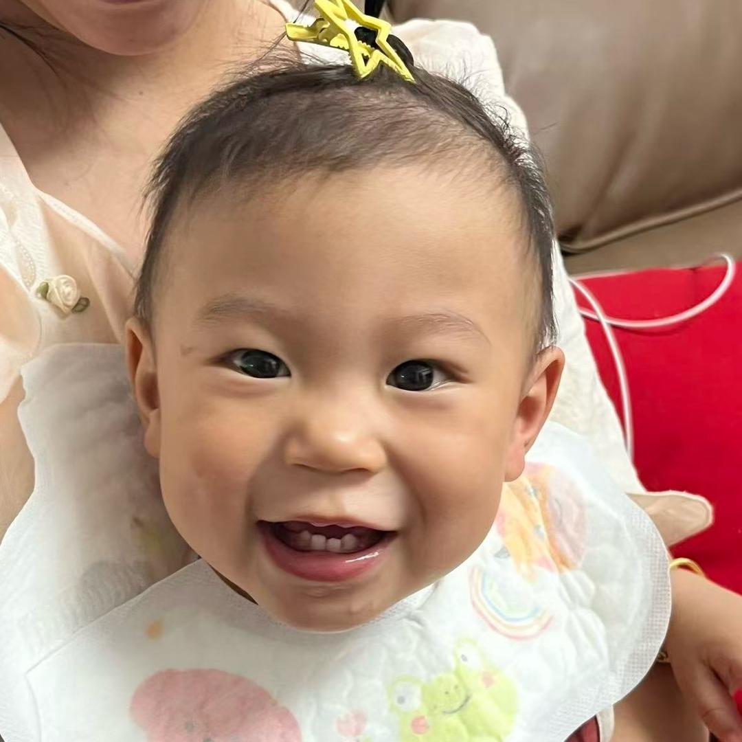 大宝哥和小奇哥