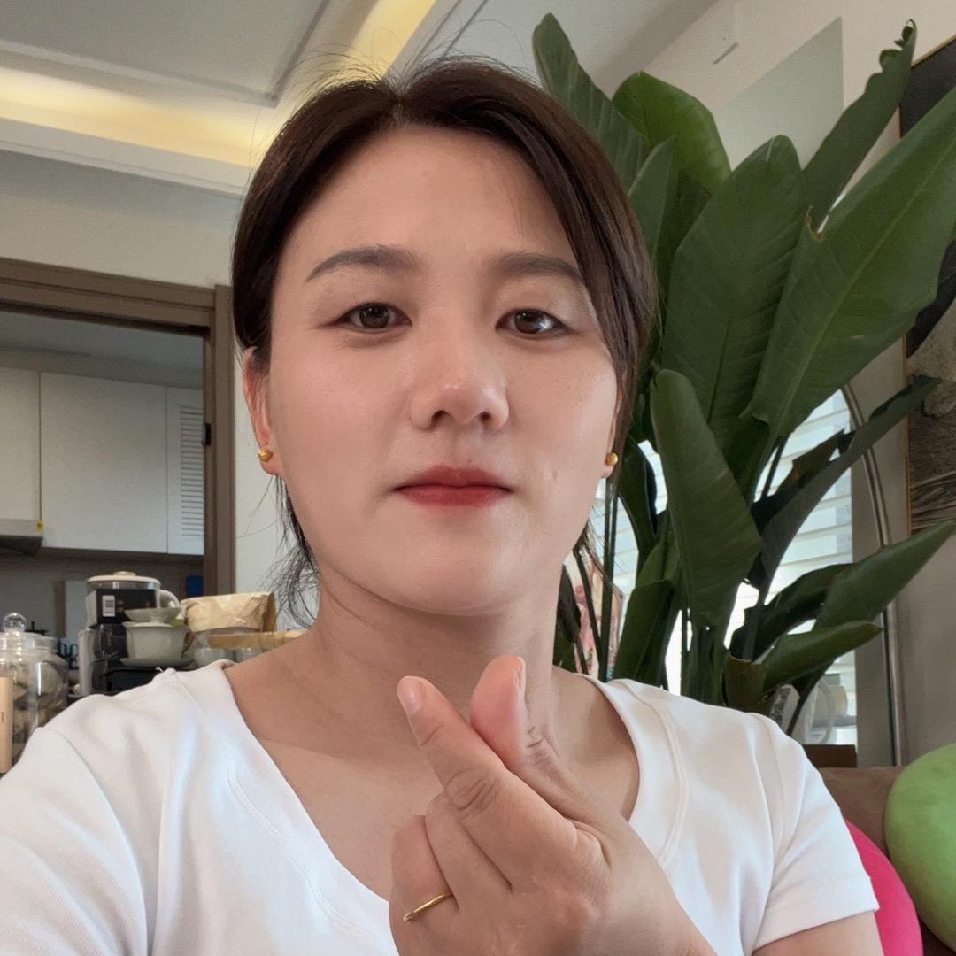 爱躺赢的小肥猪