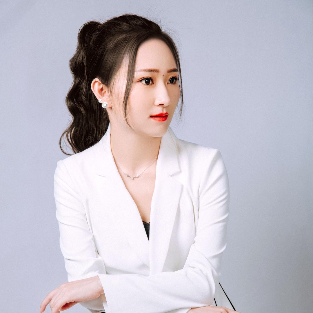 严方（育儿育己）