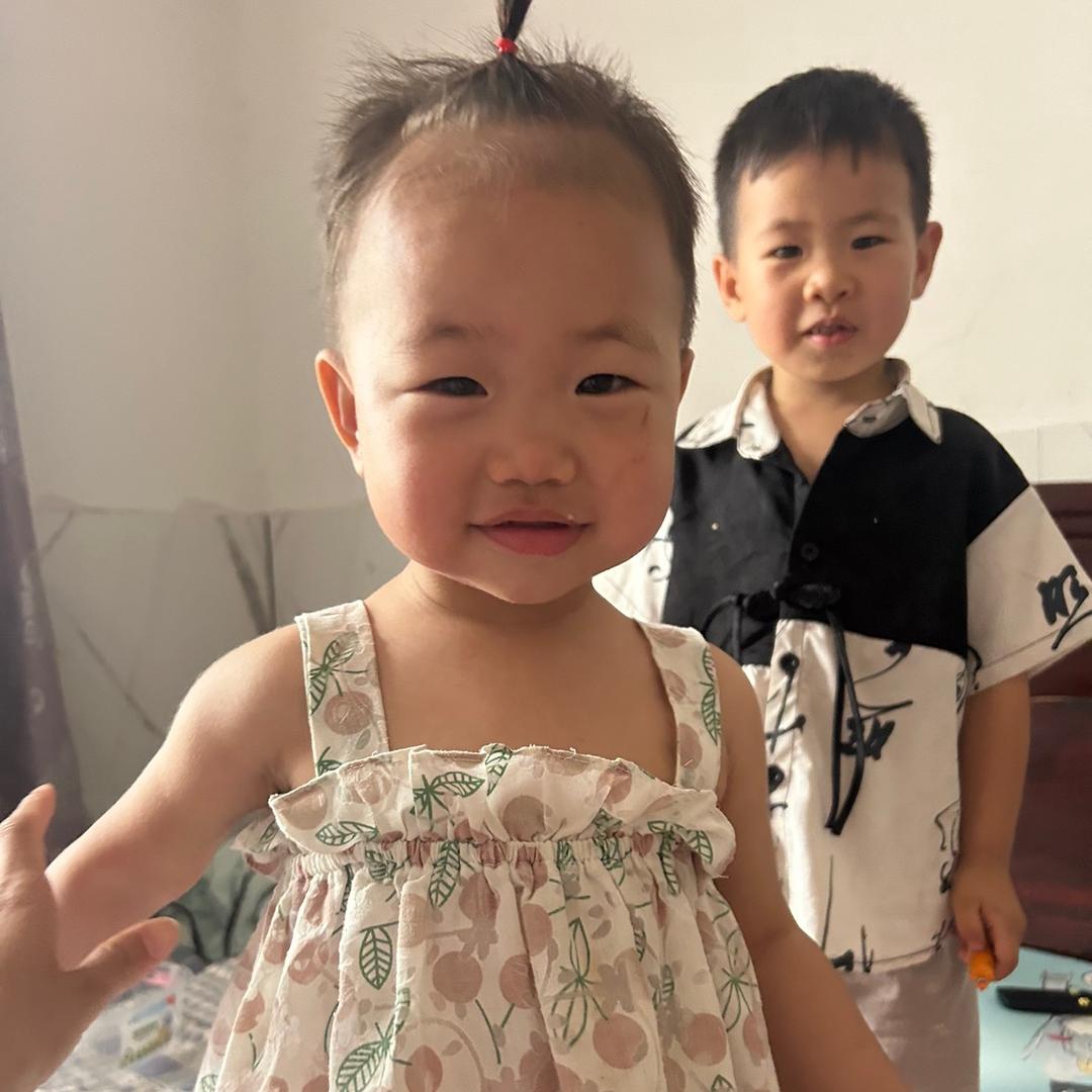 莹莹