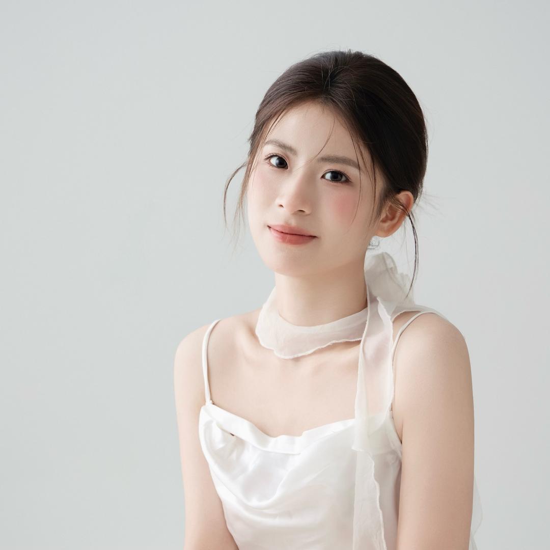 呜米omit 服饰