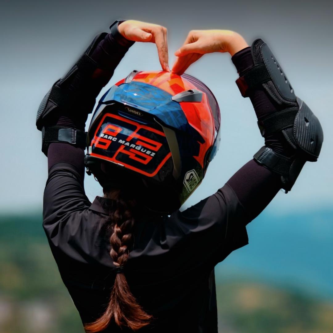 骑机车的静哥👍👍