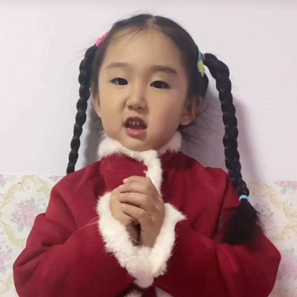 圆圆爱演戏