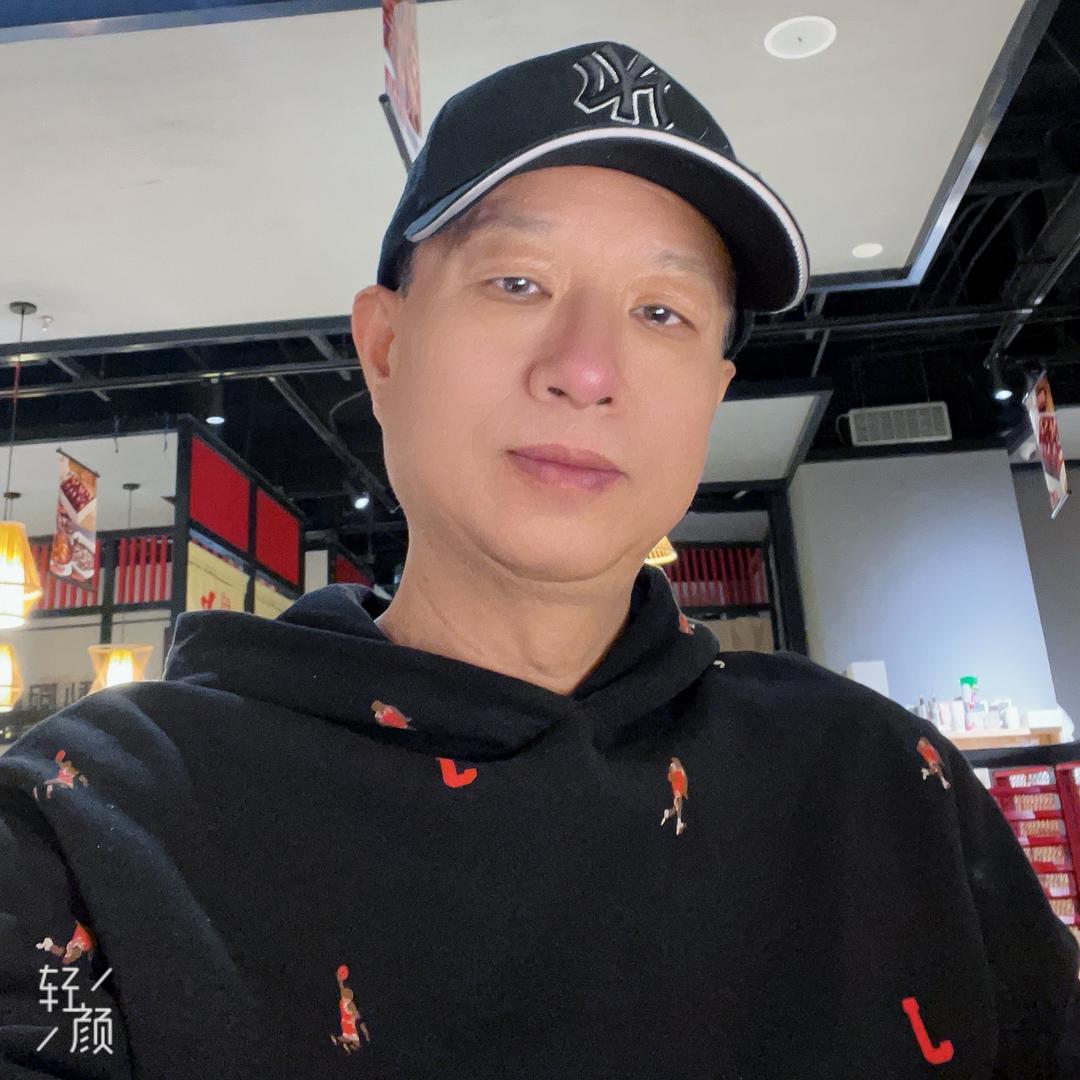 二老好：时光浅染光阴，岁月深写流年。