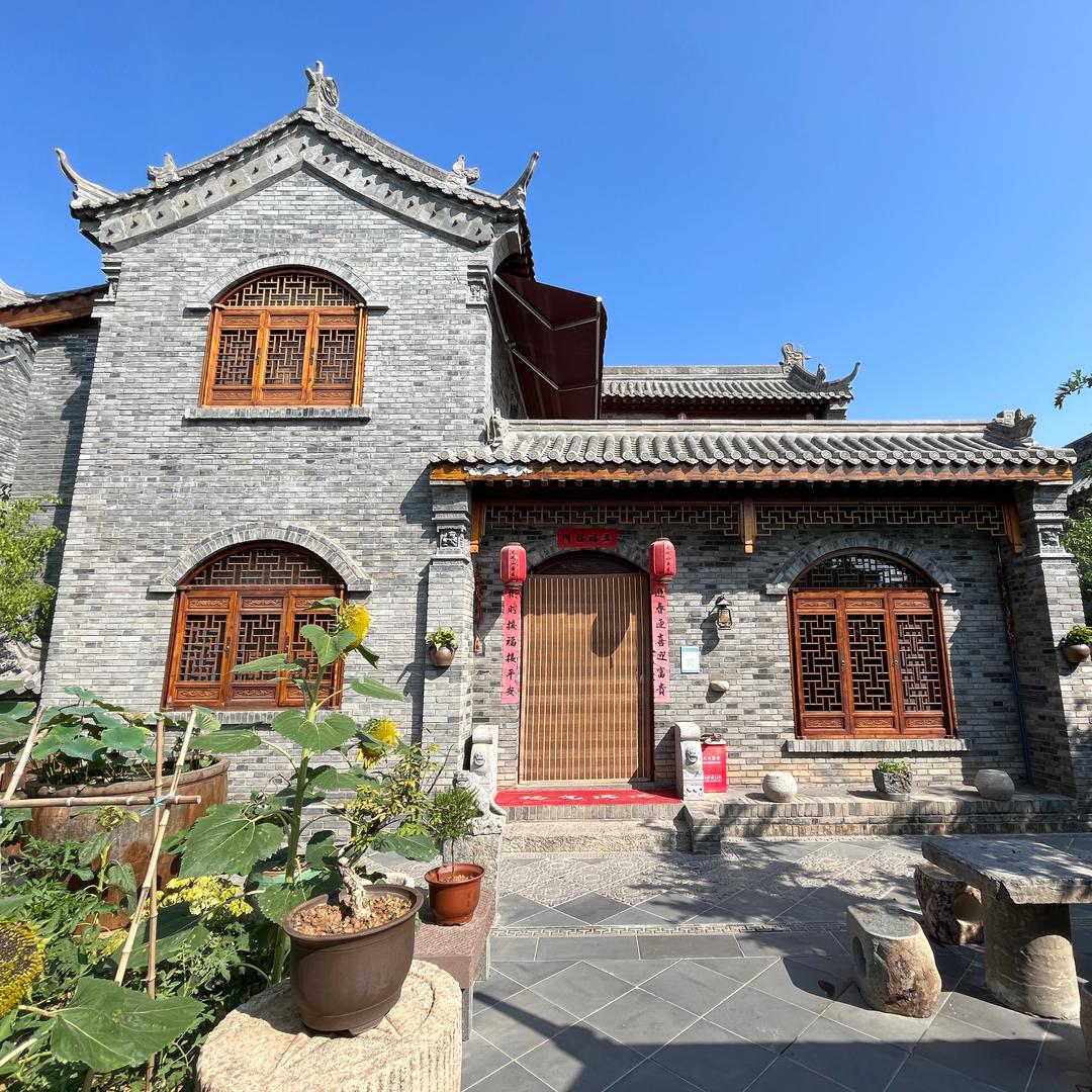 龙凤山景区杏花园民宿