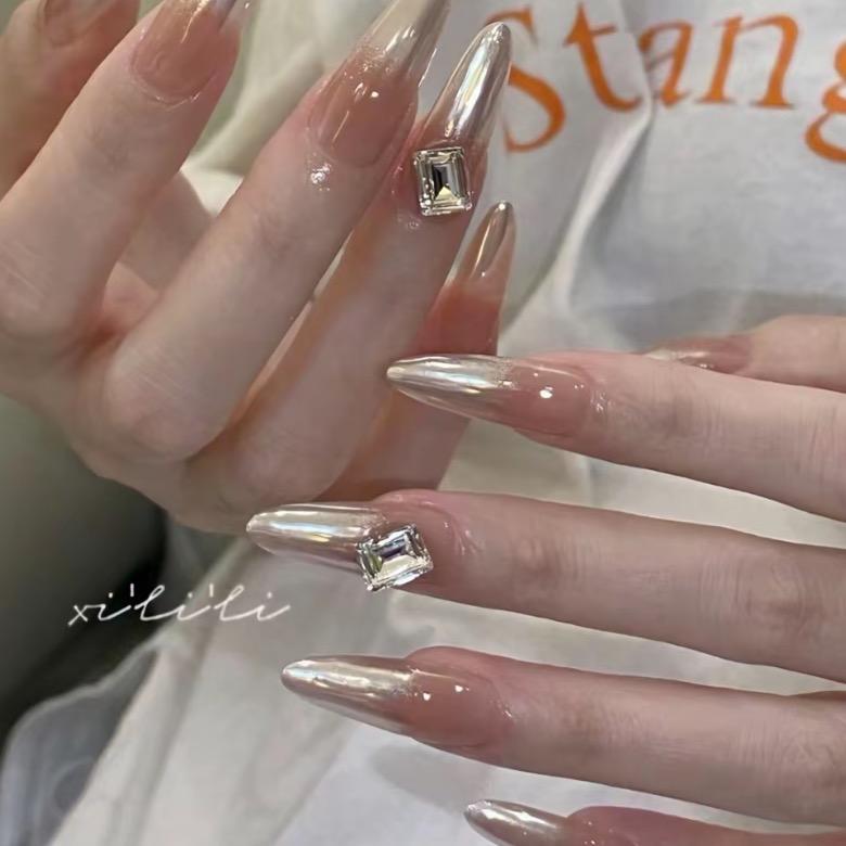 顶美穿戴甲