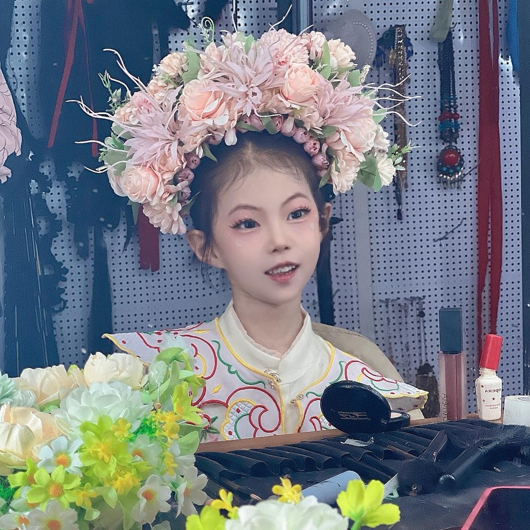 🌈🌈◇◆小小怪兽✘