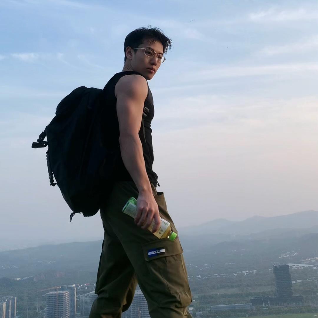 西伯利亚泰坦战神T