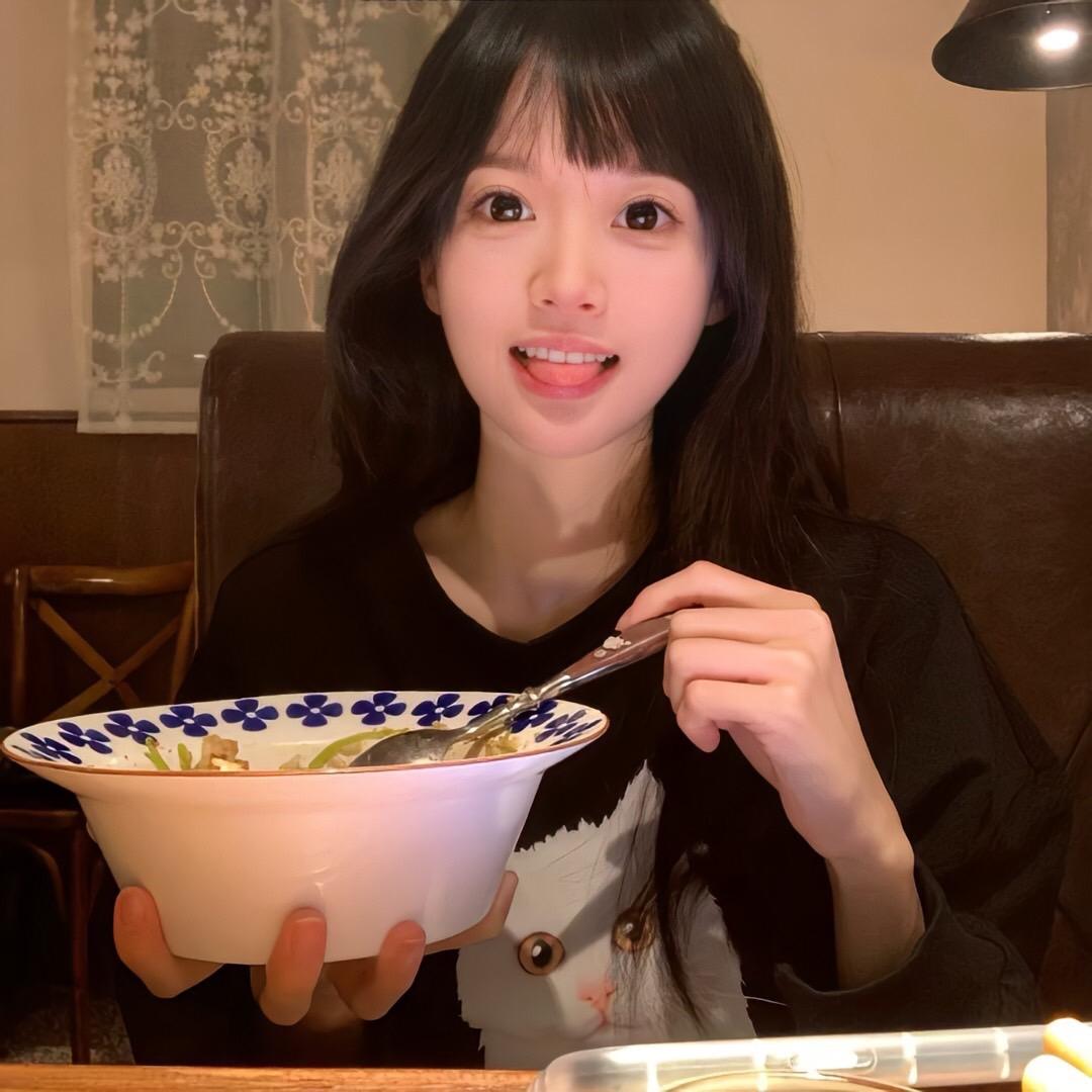 叮叮超会吃