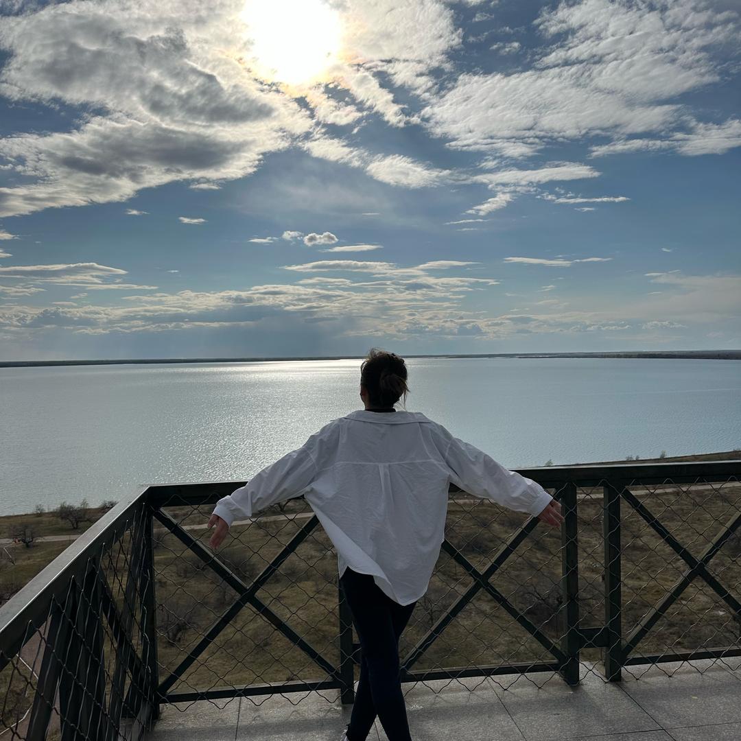 琪行名酒专营店媛媛