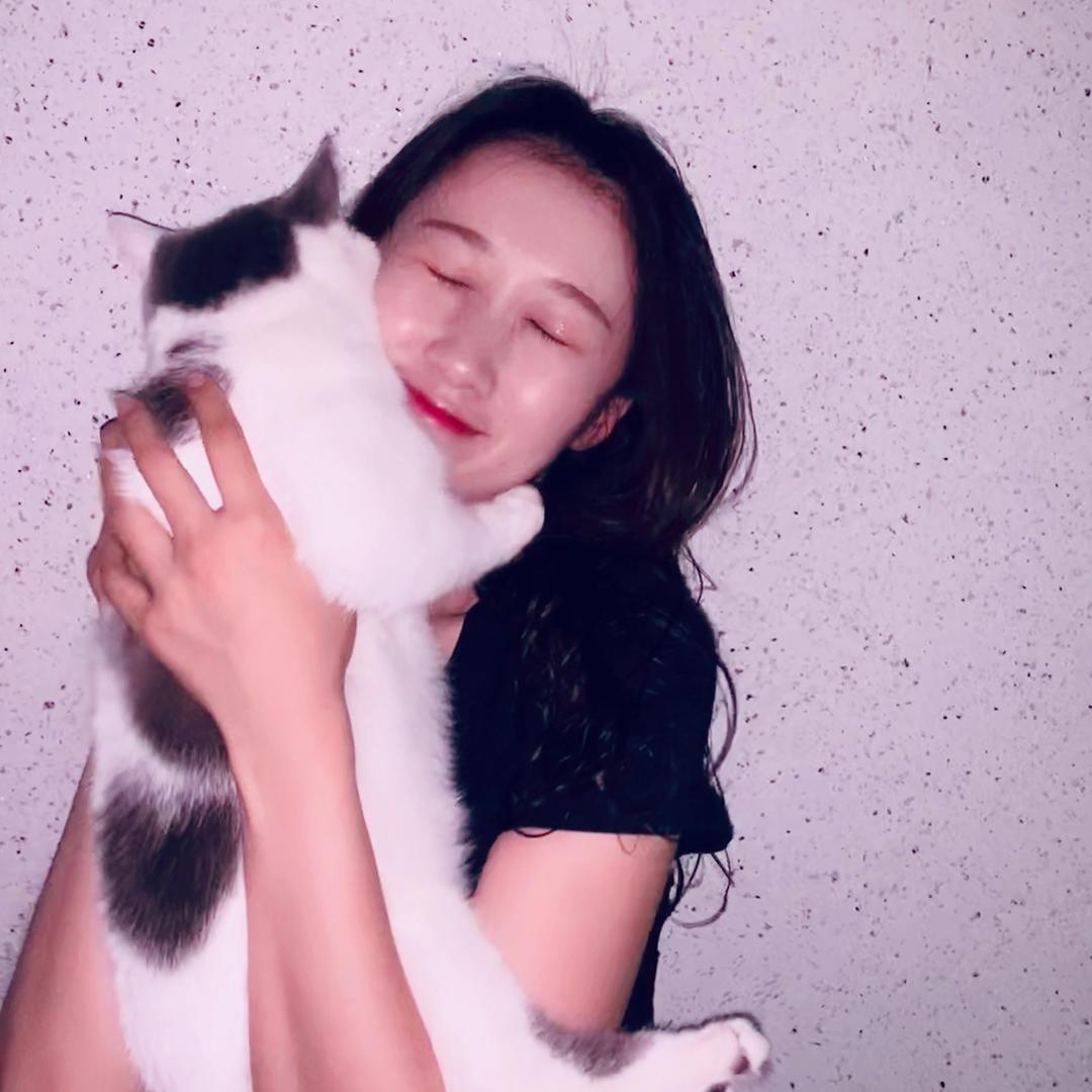 莹莹小公举💓