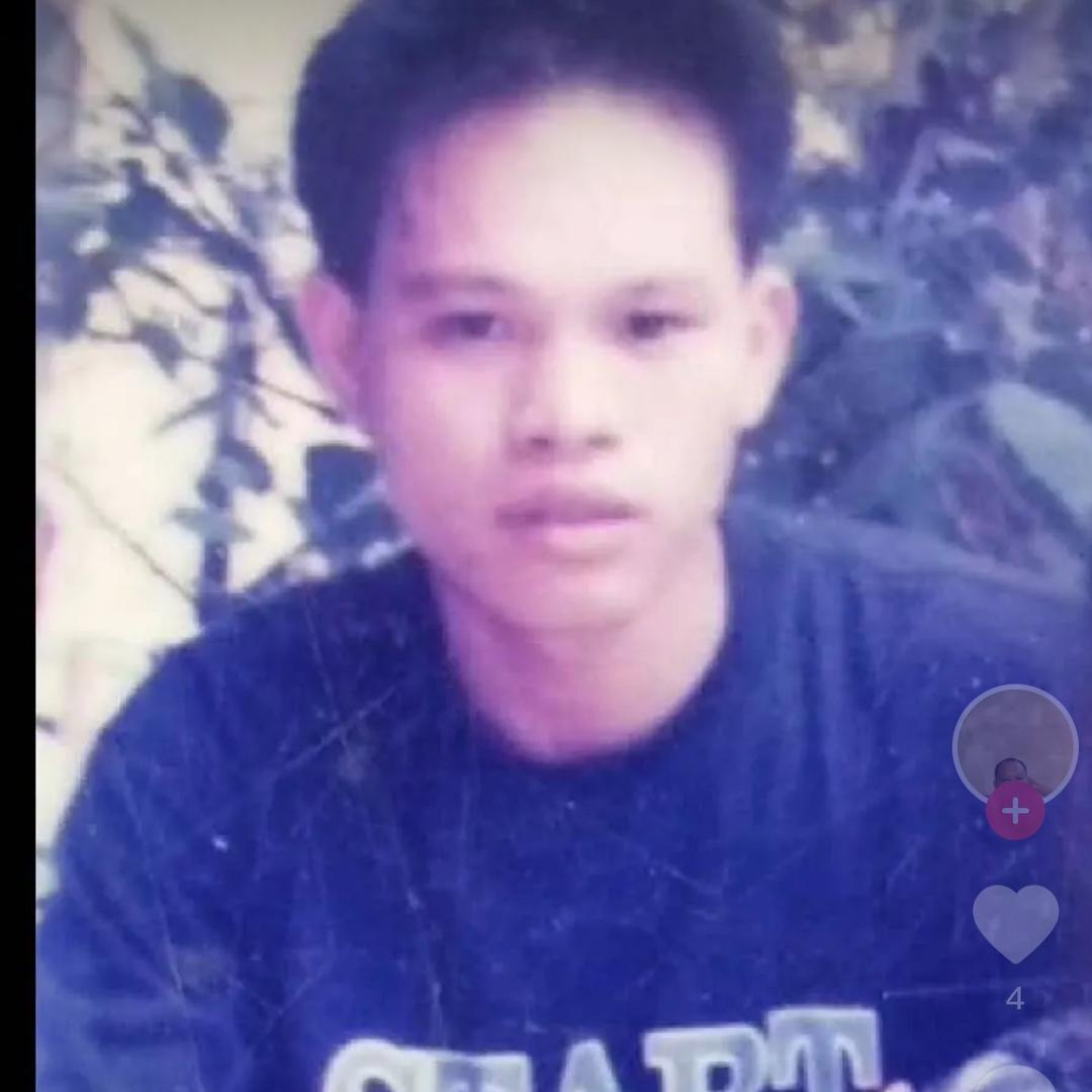 开心的男孩