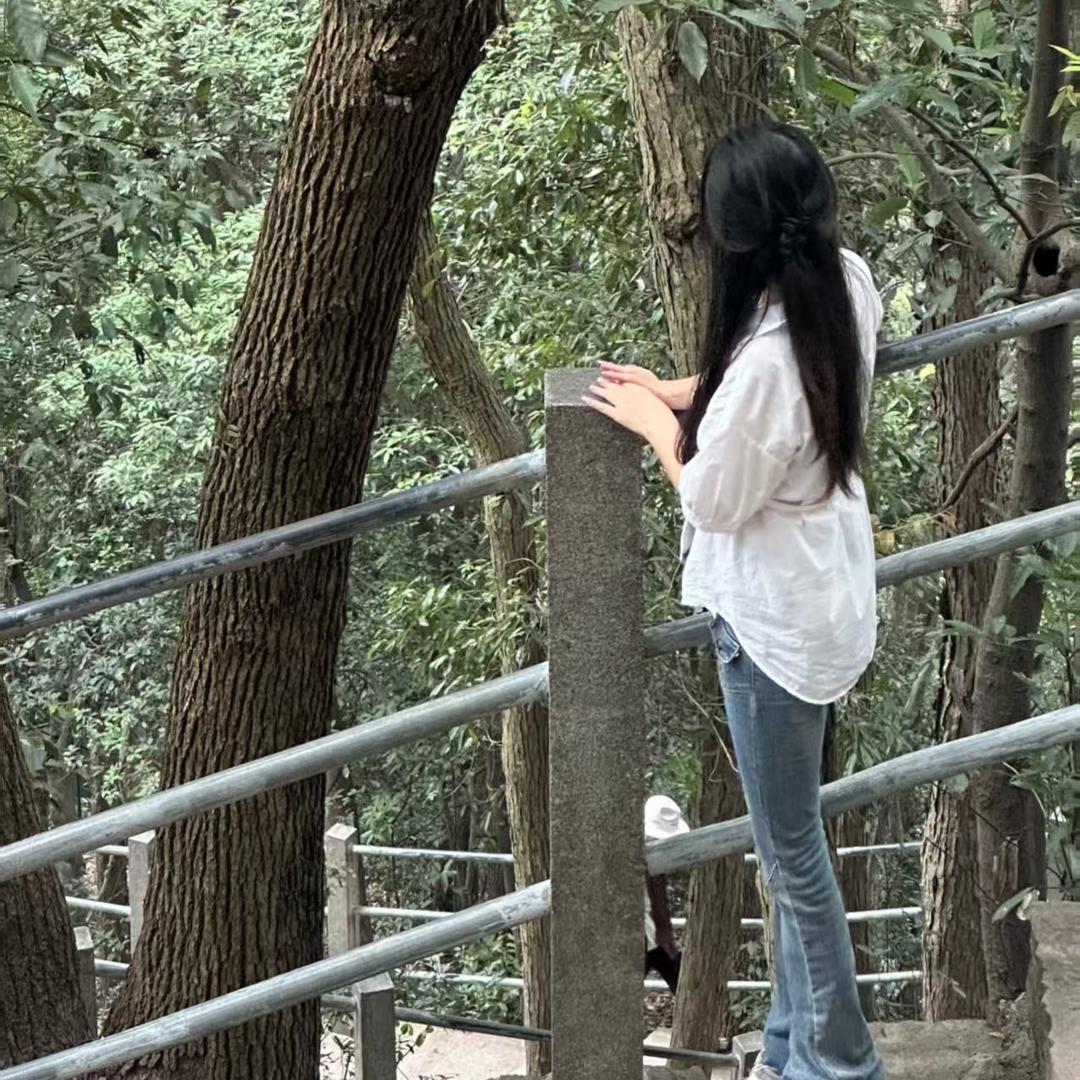 小小鱼的团队