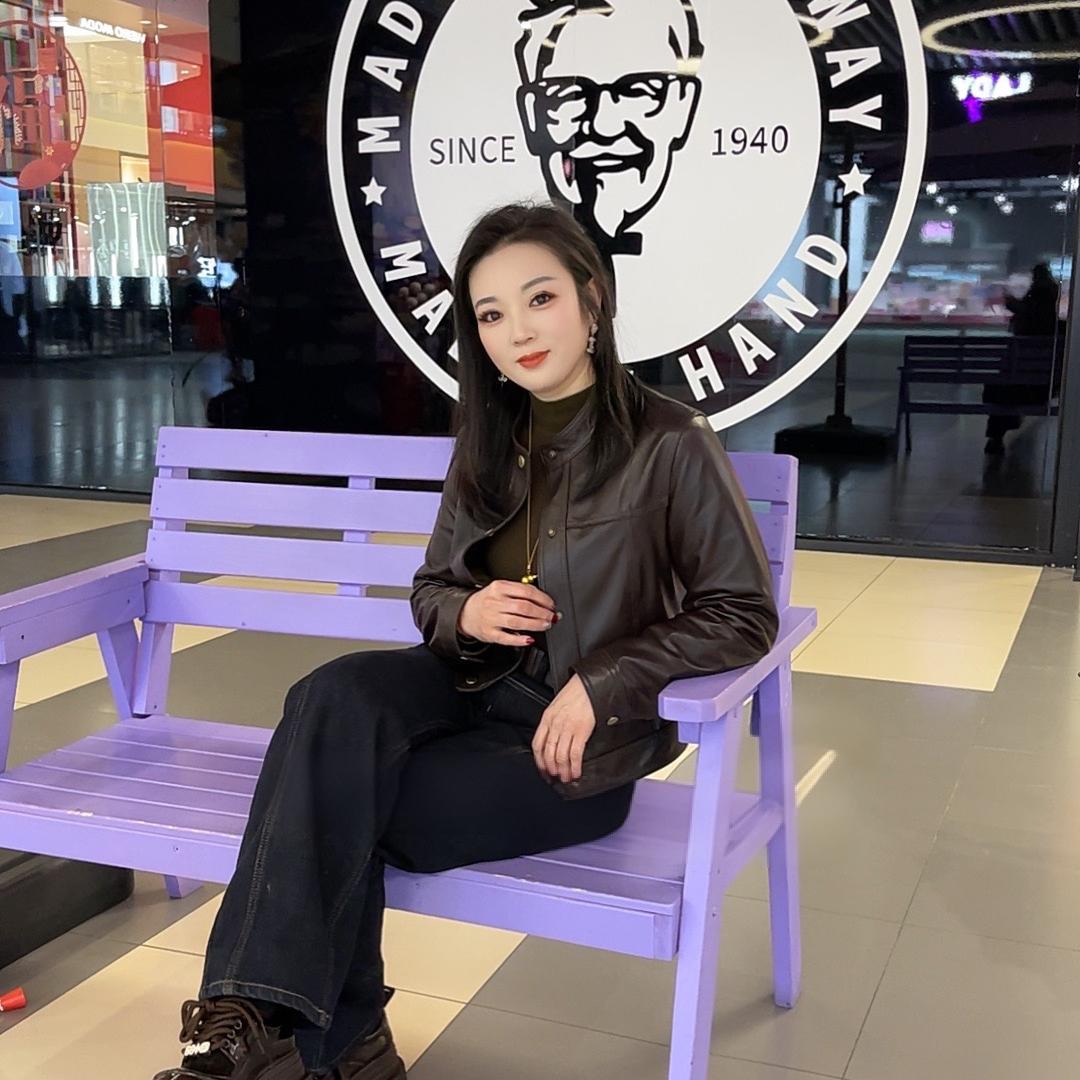 嘉妮皮草工厂店