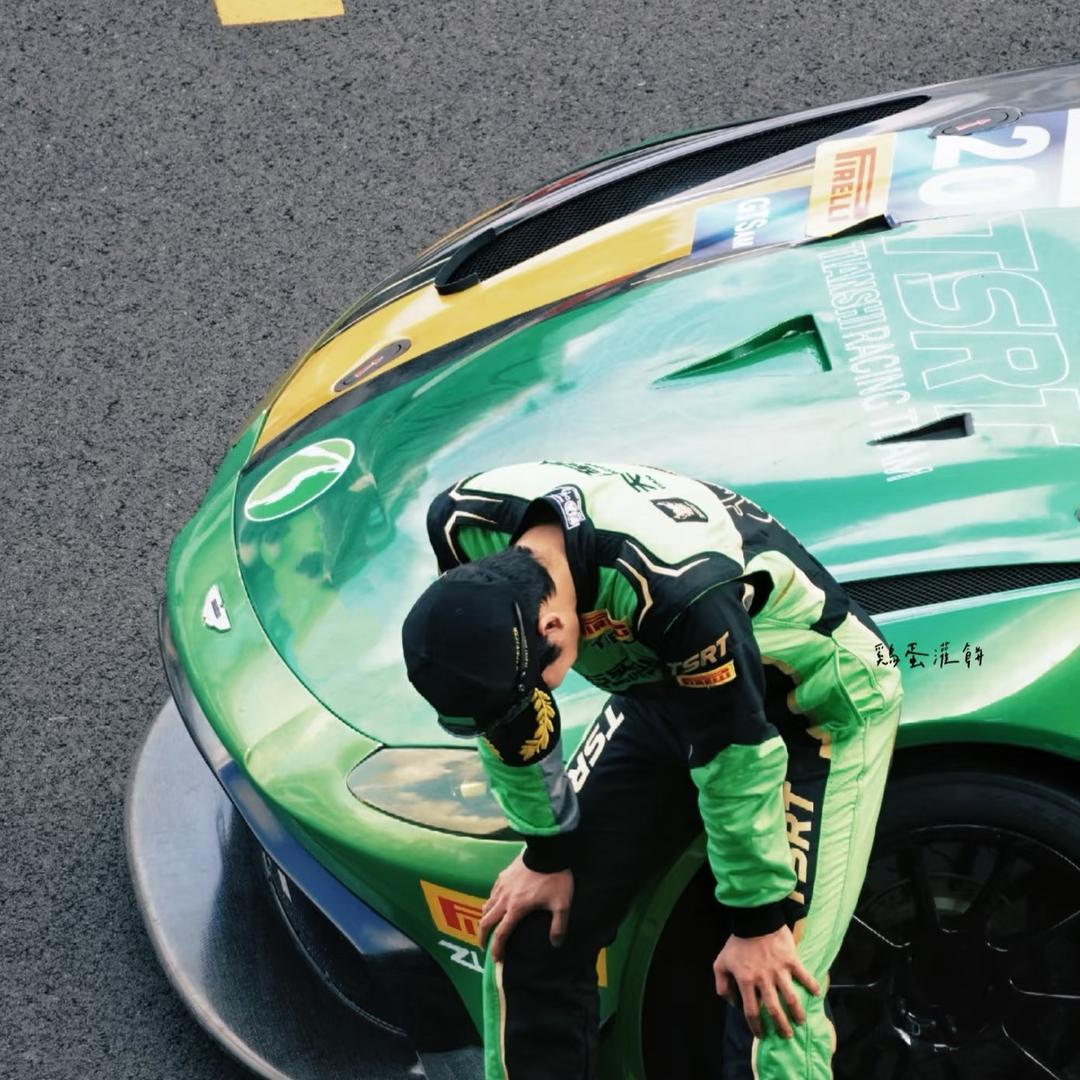 像个爷们一样活着