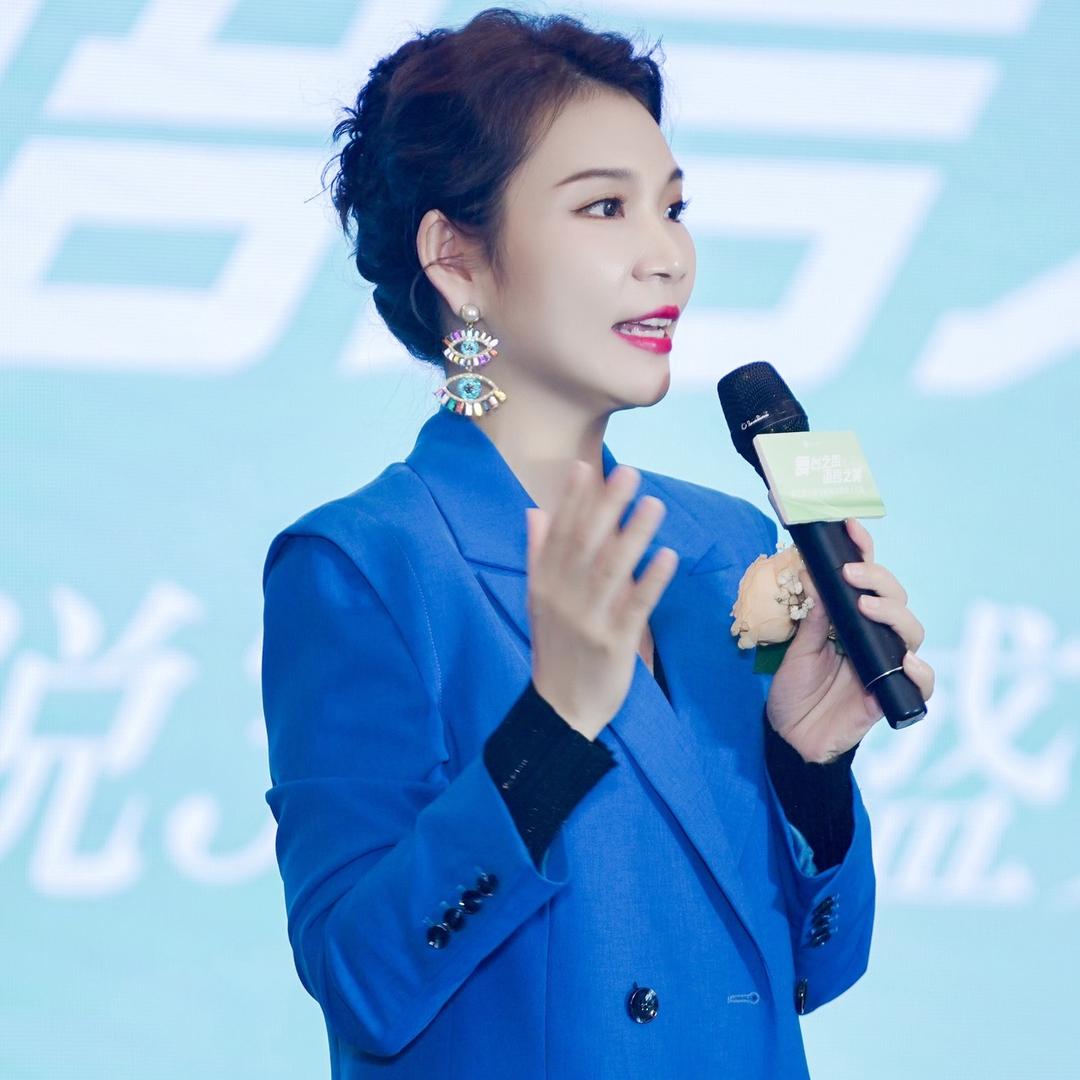 主持人玲利的日常