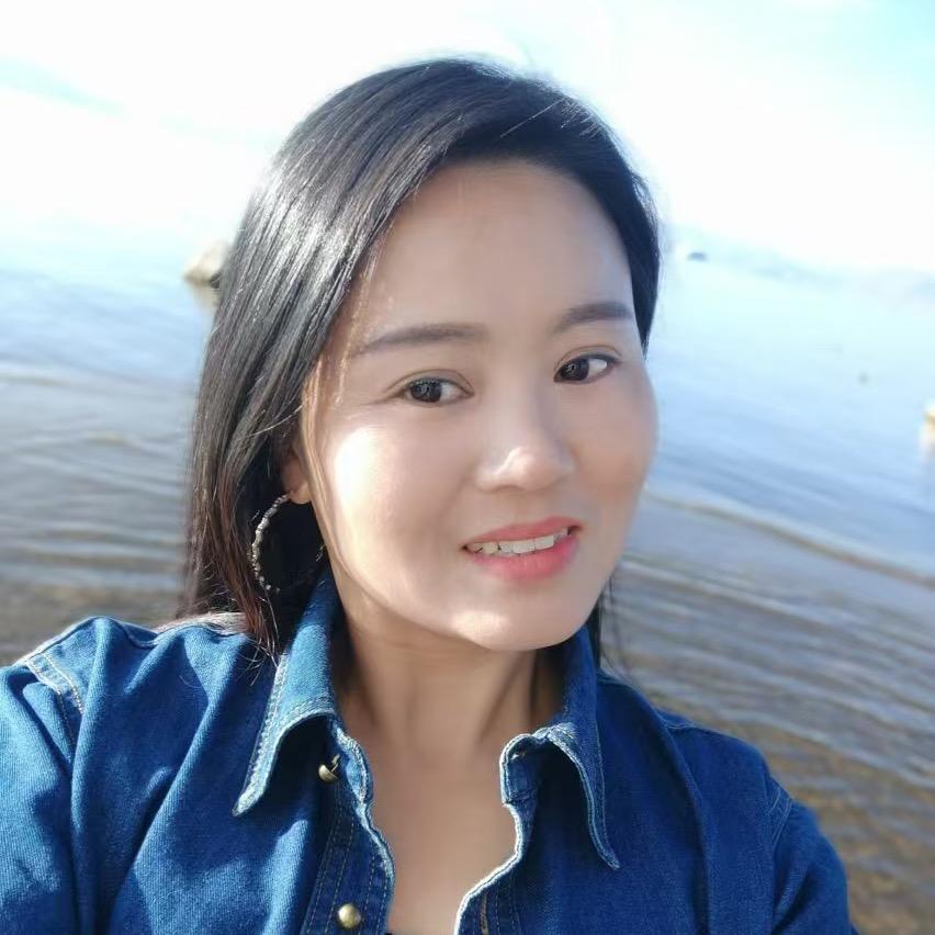 小薇吖（拽拽滴）