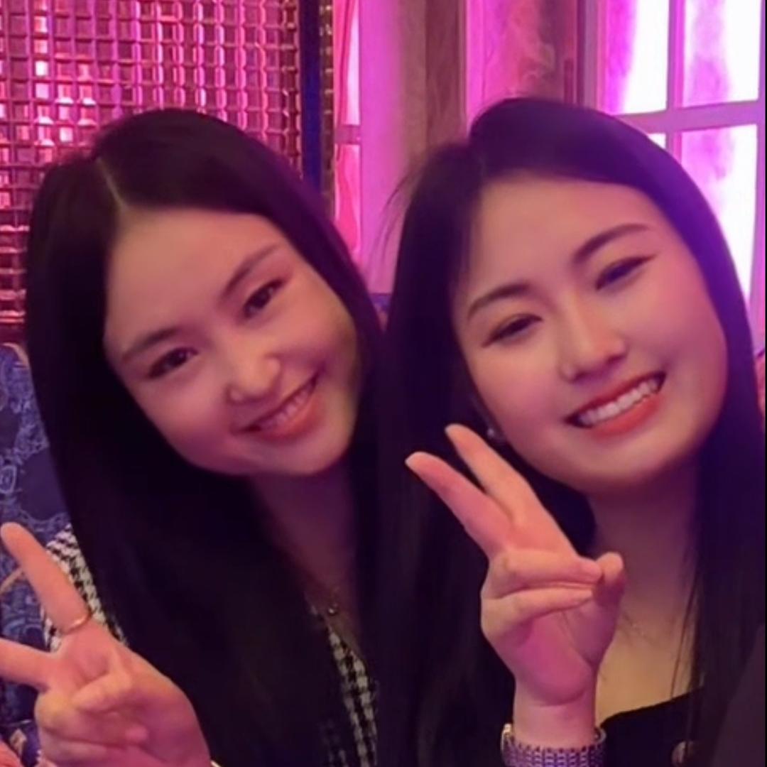 大脸姐妹